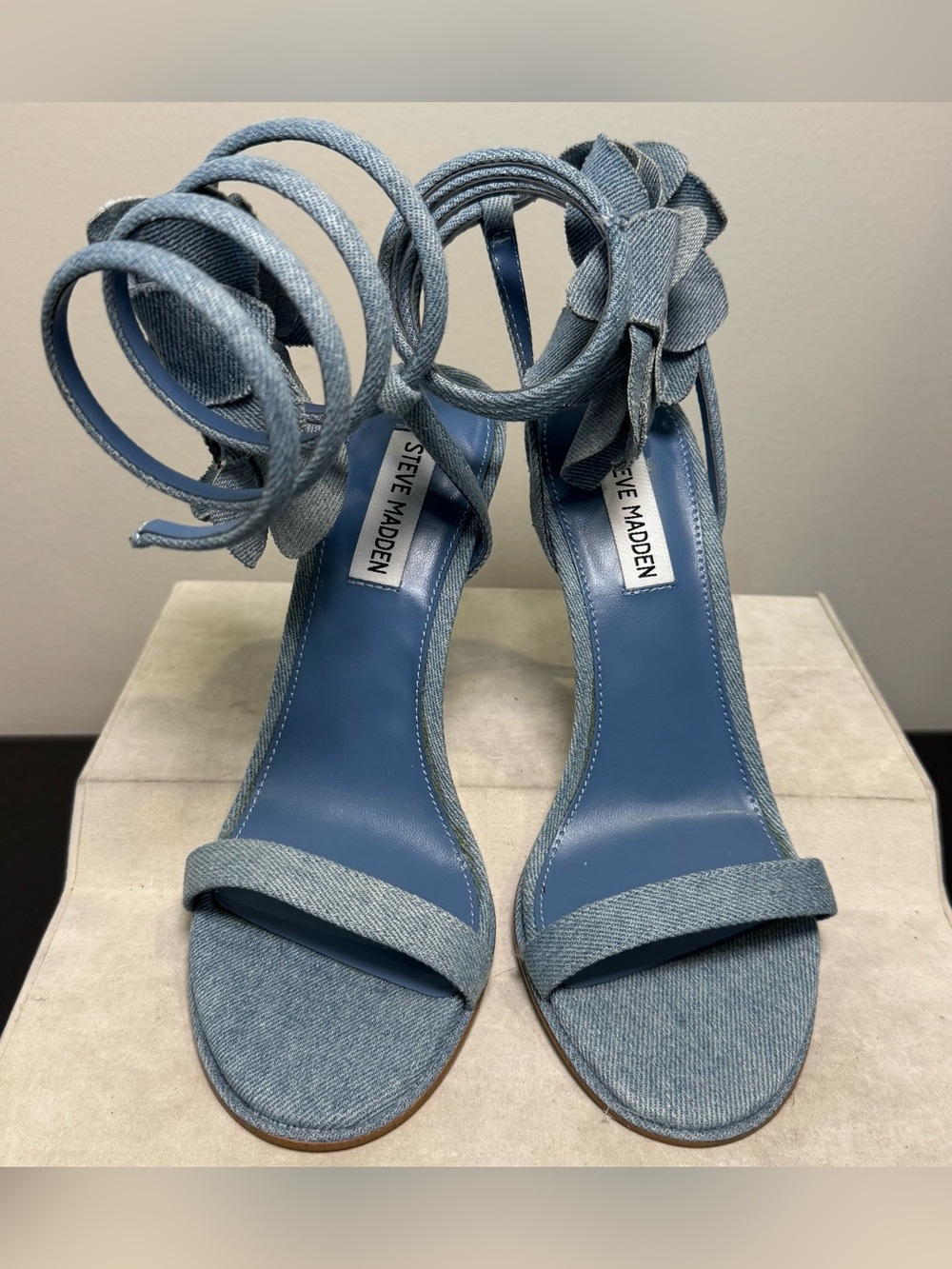 Steve Madden Blue Denim Floral Wrap High Heel Sandals, size 8.5, NWOT - Picture 5 of 8